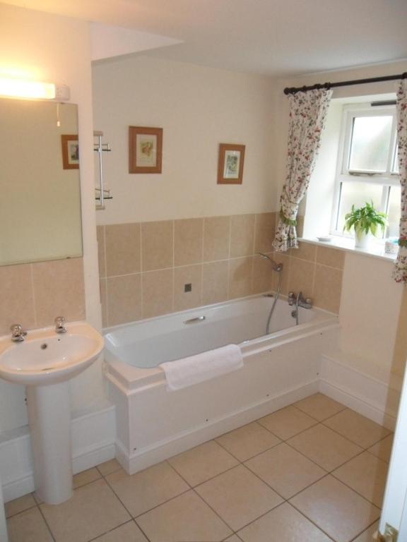 Detling Coachhouse Bed and Breakfast Maidstone Exteriör bild